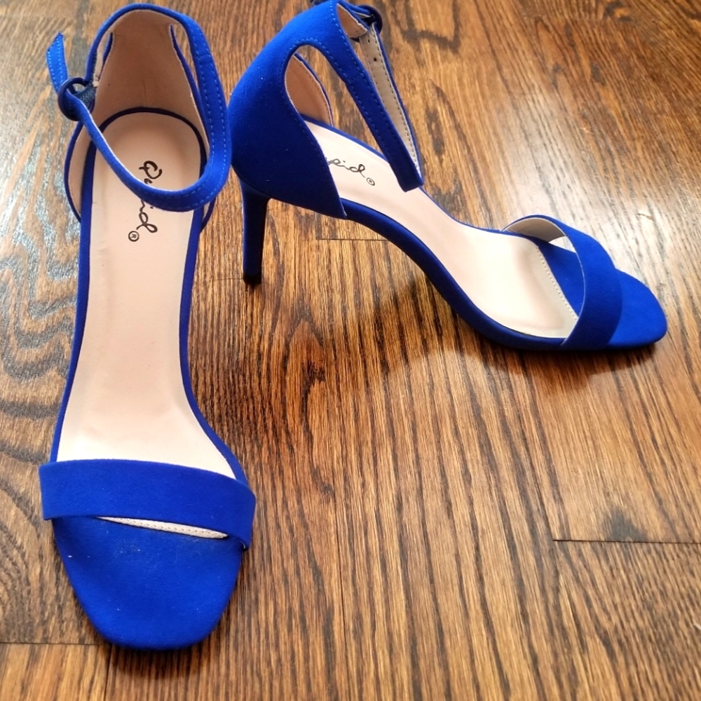 NEW Qupid w BOX Blue Faux Suede heel Women 5.5